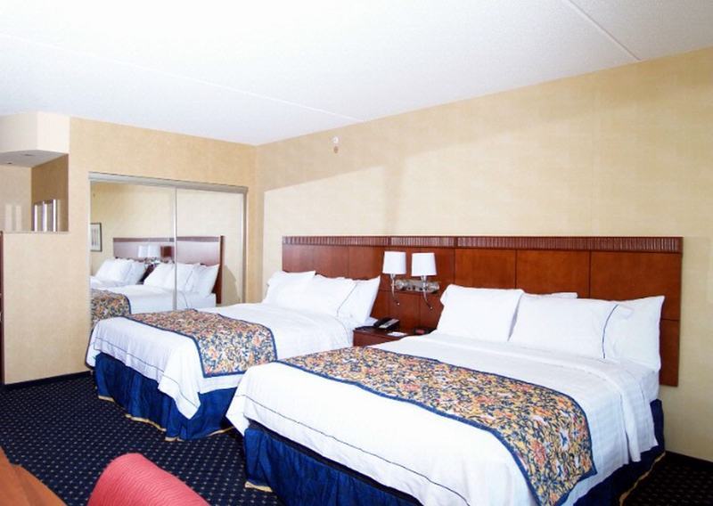 Courtyard By Marriott Shippensburg Hotel Buitenkant foto