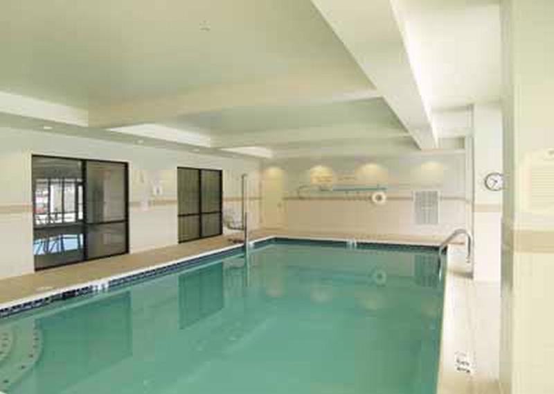 Courtyard By Marriott Shippensburg Hotel Buitenkant foto