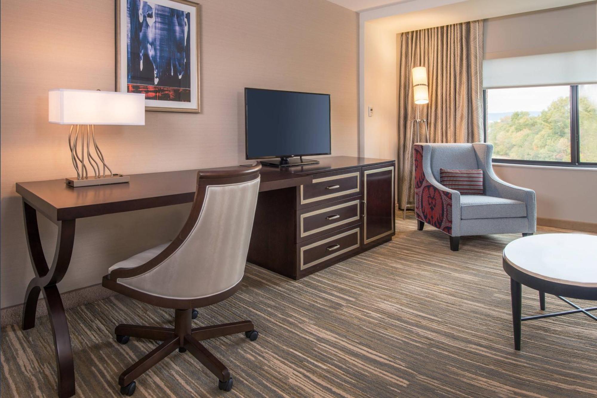 Courtyard By Marriott Shippensburg Hotel Buitenkant foto