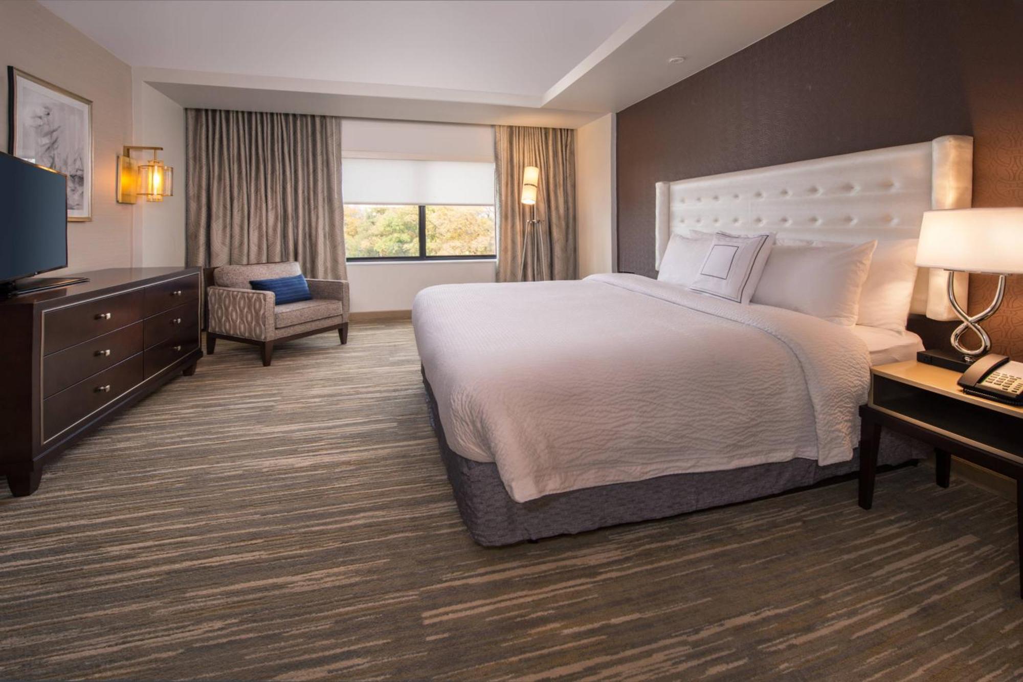 Courtyard By Marriott Shippensburg Hotel Buitenkant foto