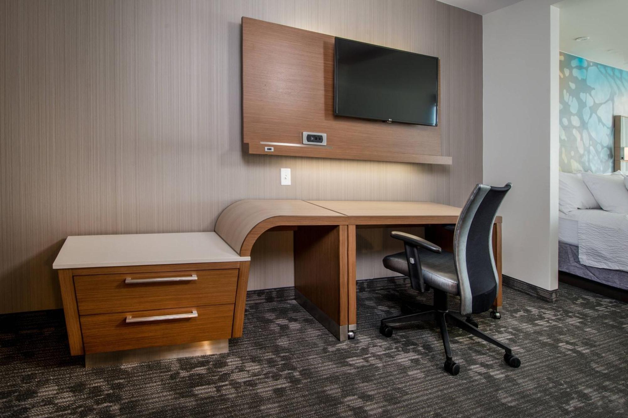 Courtyard By Marriott Shippensburg Hotel Buitenkant foto