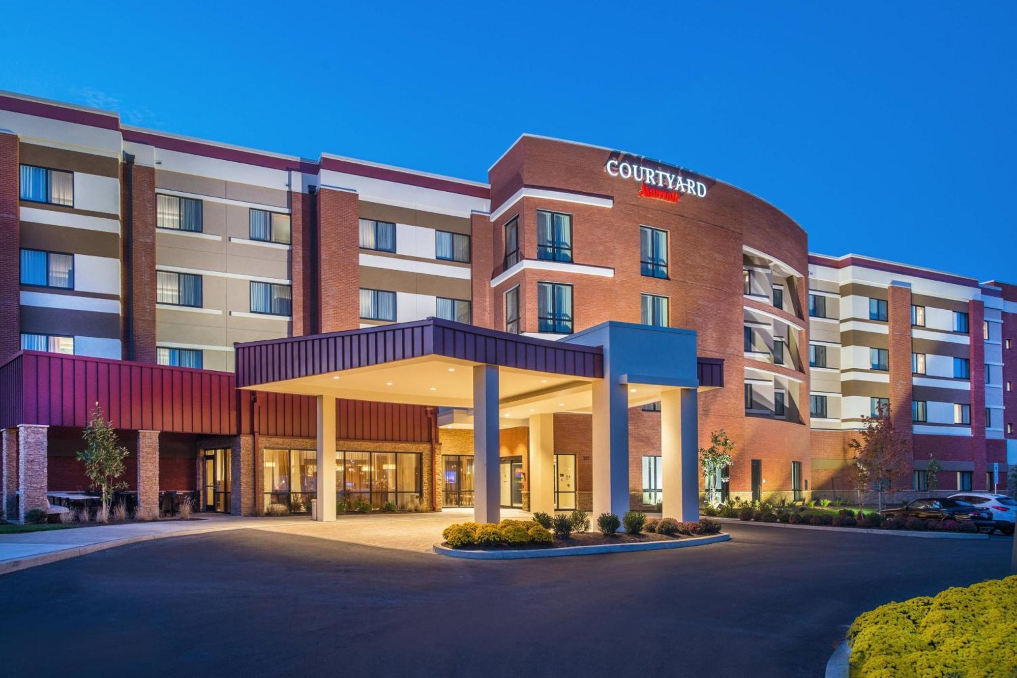 Courtyard By Marriott Shippensburg Hotel Buitenkant foto