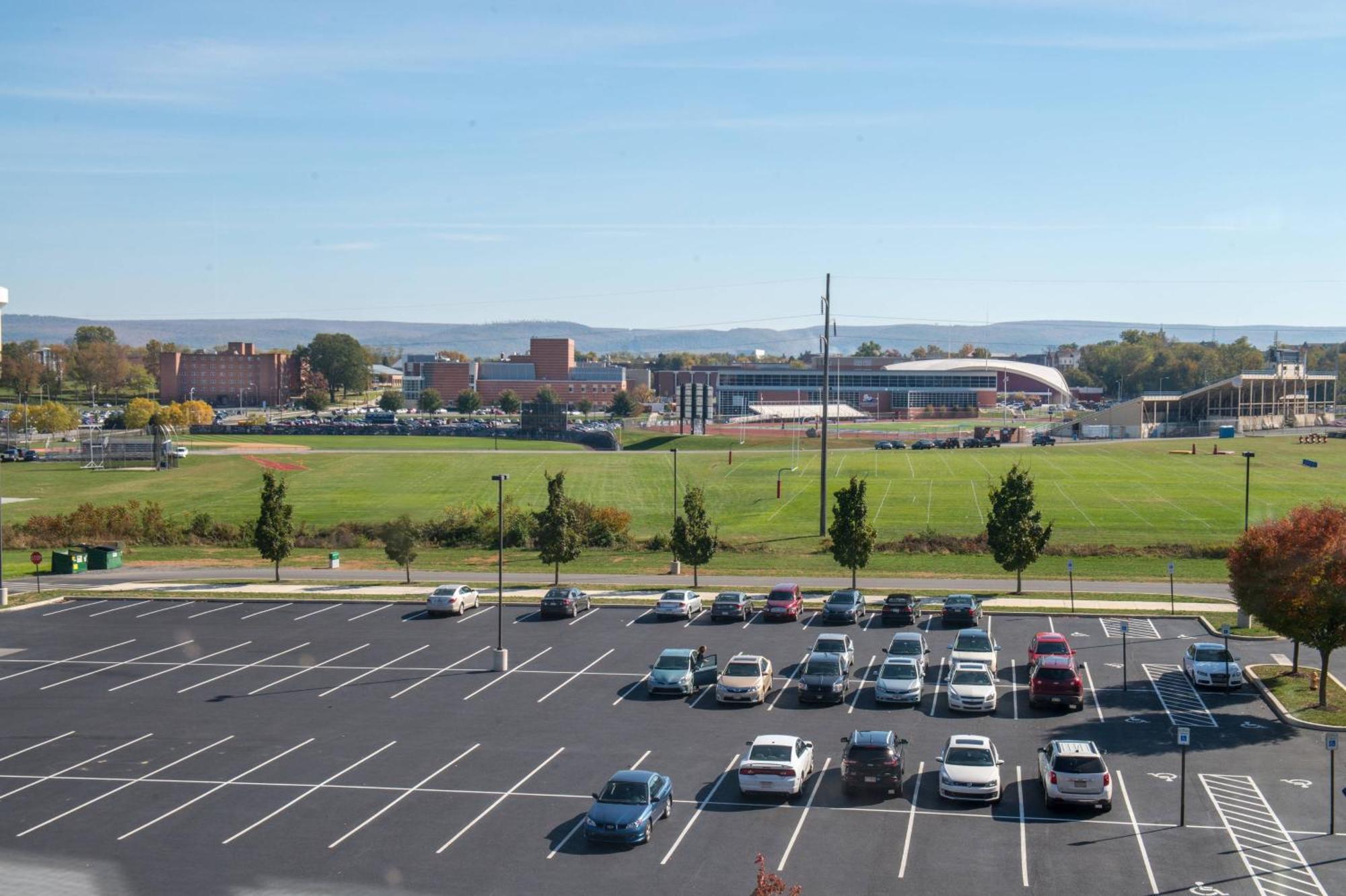 Courtyard By Marriott Shippensburg Hotel Buitenkant foto