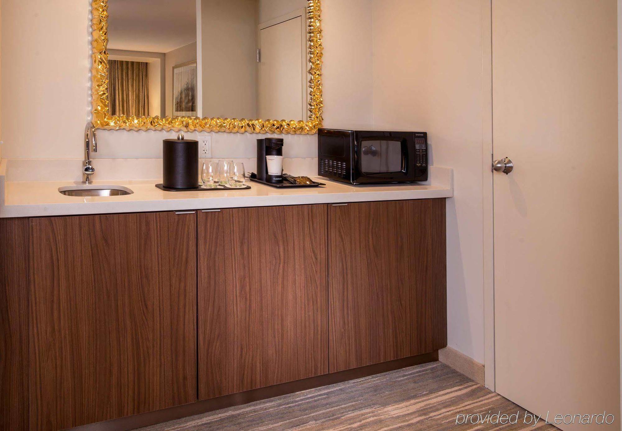 Courtyard By Marriott Shippensburg Hotel Buitenkant foto